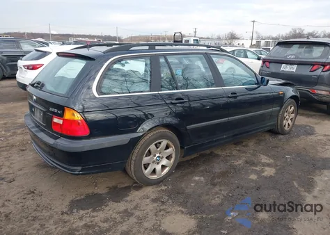 2002 BMW 325Xit z USA, uszkodzony, nr VIN WBAEP33462PF00353